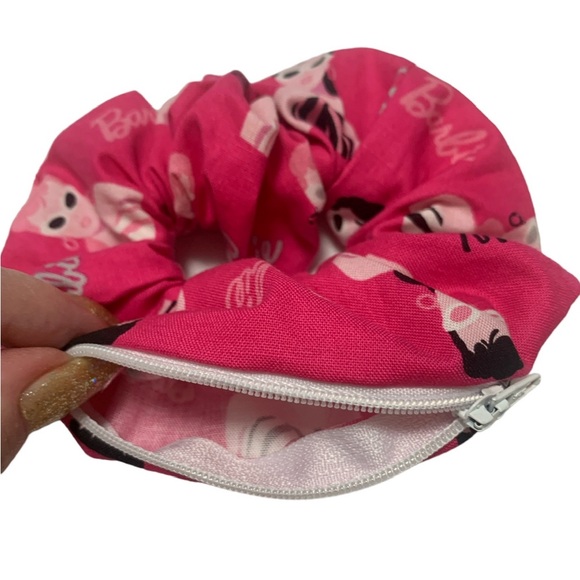 Barbie zipper hair scrunchie hand made USA pink cotton rare print summer trend - Picture 2 of 5